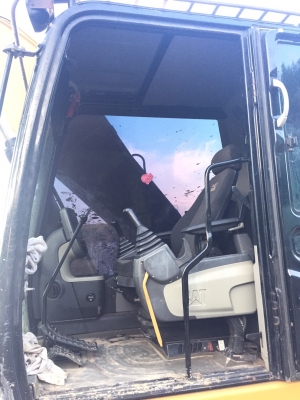 ขายรถแบคโฮ CATERPILLAR CAT0320DJPCM ทำงาน4931ชั่วโมง สวยๆเดิมๆสนใจโทร 081-970-1072