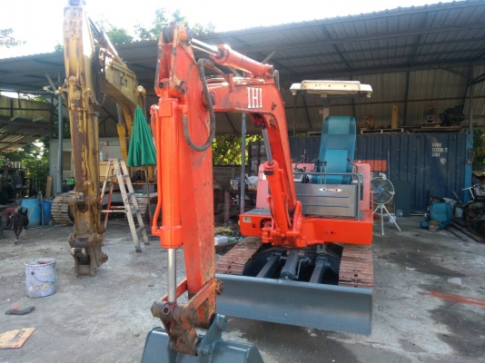 รถแบคโฮ IHI IS-30GX3 รถเก่านอกพึ่งนำเข้ามา ยังไม่เคยใช้งานในไทย เครื่องดี ปั๊มนิ้ว คอนโทลน้ำมัน คอนโทลสั้น เร็วแรงไม่โหลด ระบบไฟฟ้าสมบูรณ์ จอทำานได้ปกติ พร้อมใช้งาน มีเอกสารใบอินวอยซ์ มี VDO การทำงานให้ชม