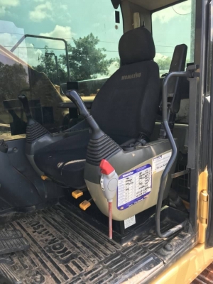 ขาย 1,790,000 บาท KOMATSU PC200-8N1 ทำงาน 7,771 ชม. เครื่องดี ปั้มแรง โช่หนา เอวแน่น สวยกิป ไฟฟ้าครบ เอกสารเล่มทะเบียน รถสวยพร้อมใช้เอกสารพร้อมโอน รถอยู่ จ.ปทุมธานี 090-772-3710 090-772-3708