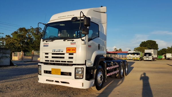 ......ขาย ISUZU GXZ 360 แรงม้า ปี 57 หัวลาก รถสดสวยพร้อมใช้งาน เอกสารพร้อมใช้งาน สนใจติดต่อเรา ดำสุโ