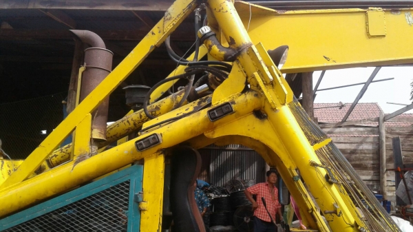 รถคีบอ้อยเบล3ล้อ