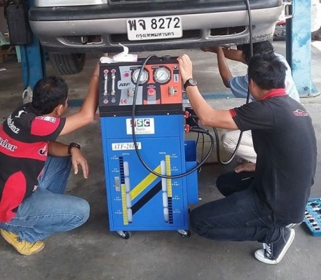 เครื่องถ่ายและเติมน้ำมันเกียร์ออโต้ พร้อมทั้งสามารถ Flushing ระบบเกียร์ผและดูดถ่ายน้ำมันเครื่อง