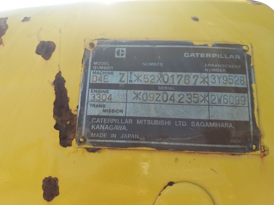 ขายแทรคเตอร์ตีนตะขาบcat d4e ตีนเป็ด ติดต่อ0622683801