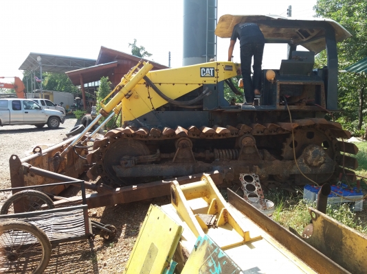 ขายแทรคเตอร์ตีนตะขาบcat d4e ตีนเป็ด ติดต่อ0622683801