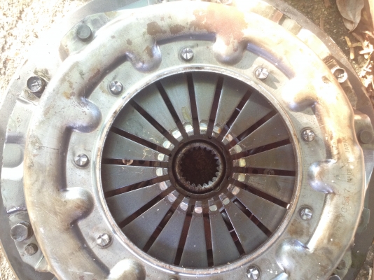 ขายเกียร์ของโตโยต้าไฮลักเครื่อง 2L ขายเกียร์ของโตโยต้าไฮลักเครื่อง 2L