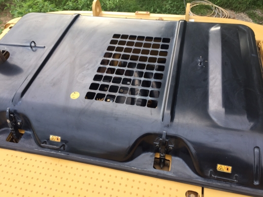 ขาย CATERPILLAR  320D ปี56 รถสวยๆ  เจ้าของขายเอง  ราคา  2,400,000  บาท