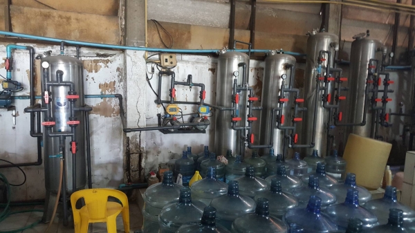 ขายเครื่องกรองน้ำระบบRO พร้อมใช้งาน มีถังกรอง 14" 5 ใบ