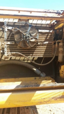 ขาย 795,000 บาท KOMATSU PC200-6 เครื่องดี ปั้มแรง โช่หนา เอวแน่น ไฟฟ้าครบ เอกสารเล่มทะเบียน  รถอยู่ จ.สกลนคร 090-772-3710 090-772-3708