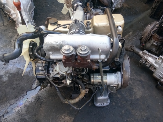 เครื่องยนต์ อิซุสุ 2500 เทอร์โบ 4JA1 สวยๆ