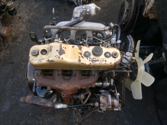 เครื่องยนต์ อิซุสุ มังกรทอง สวยๆ