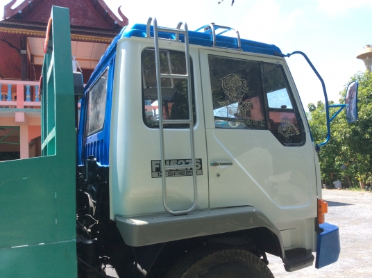 ขาย สิบล้อเทรนเลอร์ ไอ้หลง ( เครื่องเทอร์โบ อินเตอร์ 2เพลา 10สปีด ) ขึ้นแม็กโคร200สบาย