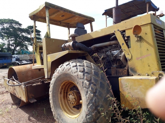 ขายรถบดสั่น2เพลาสภาพพร้อมไช้