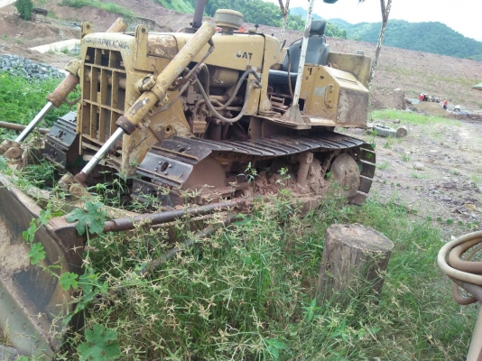 ขายรถแทรกเตอร์ CAT D4E สภาพพร้อมไช้