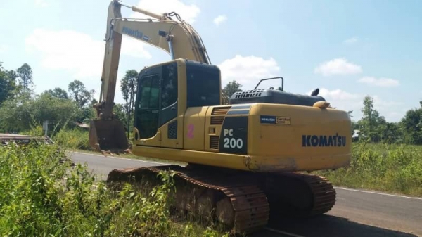 ขาย 1,790,000 บาท KOMATSU PC200-8N1 ทำงาน 7,771 ชม. เครื่องดี ปั้มแรง โช่หนา เอวแน่น สวยกิป ไฟฟ้าครบ เอกสารเล่มทะเบียน รถอยู่ จ.ปทุมธานี โทร&ไอดีไลน์ 0610710295 ขาย 1,790,000 บาท KOMATSU PC200-8N1 ทำงาน 7,771 ชม. เครื่องดี ปั้มแรง โช่หนา เอวแน่น สวยกิป ไฟฟ้าครบ เอกสารเล่มทะเบียน รถอยู่ จ.ปทุมธานี โทร&ไอดีไลน์ 0610710295