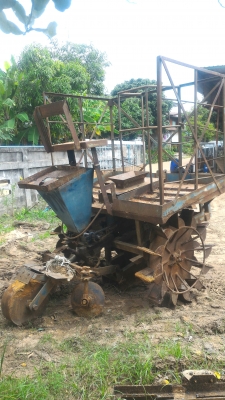 ขายด่วน เครื่ิองปลูกอ้อยร่องเดี่ยว