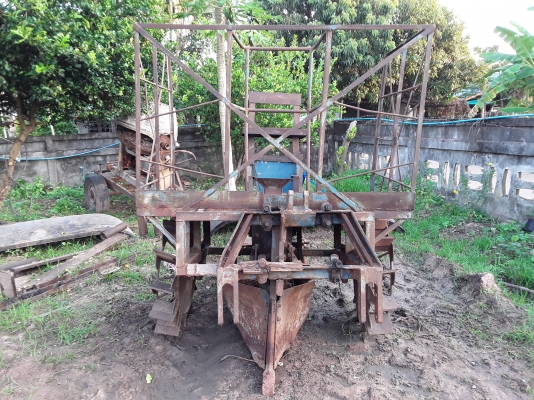 ขายด่วน เครื่ิองปลูกอ้อยร่องเดี่ยว