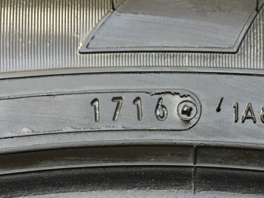 ยาง Dunlop 265 65 17 ปี16 ดอกเต็ม เนื้อนิ่มๆ ใช้ยาว ราคาไม่แพง