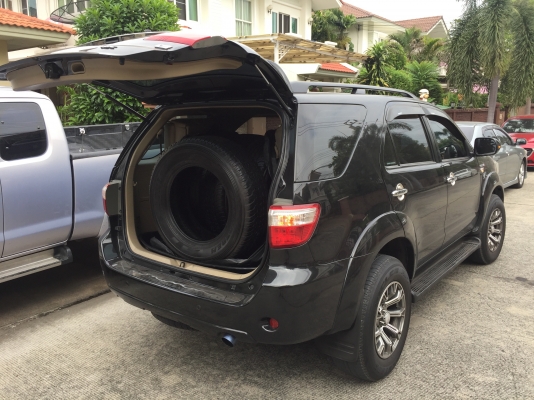 ยาง Dunlop 265 65 17 ปี16 ดอกเต็ม เนื้อนิ่มๆ ใช้ยาว ราคาไม่แพง