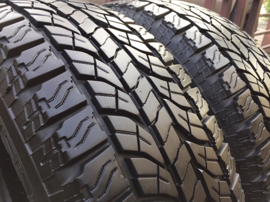 ยาง All Yokohama 265 65 17 กลางปี16 ดอกเต็ม ไม่มีปะ เนื้อนิ่มๆ ใช้ยาว จำนวน2เส้น ราคาไม่แพง ยาง All Yokohama 265 65 17 กลางปี16 ดอกเต็ม ไม่มีปะ เนื้อนิ่มๆ ใช้ยาว จำนวน2เส้น ราคาไม่แพง