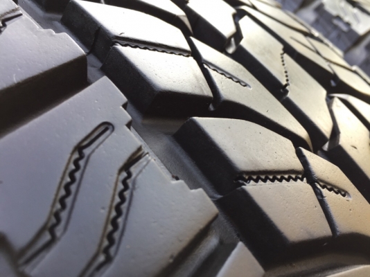 ยาง All Yokohama 265 65 17 กลางปี16 ดอกเต็ม ไม่มีปะ เนื้อนิ่มๆ ใช้ยาว จำนวน2เส้น ราคาไม่แพง ยาง All Yokohama 265 65 17 กลางปี16 ดอกเต็ม ไม่มีปะ เนื้อนิ่มๆ ใช้ยาว จำนวน2เส้น ราคาไม่แพง