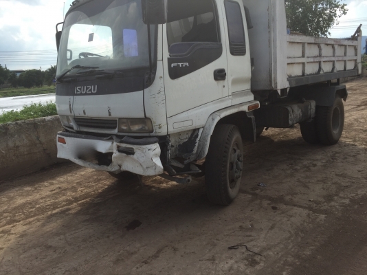 รถอีซูซุ 6 ล้อดั้ม FTR 200 แรงม้า. ปี 46. , ( มี ขาย 2 คัน. ) สนใจติดต่อ 081 - 6079515