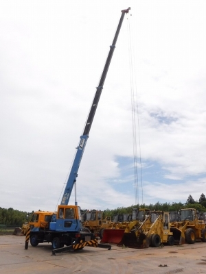 Ts75m1/nissan /FE6-  *จดทะเบียนได้เลยไม่ต้องรอ ให้ฟรี* จัดไฟแน็นท์ ได้