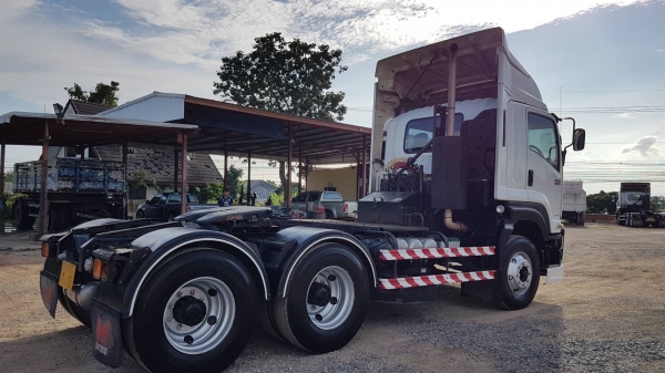 Isuzu 360 แรง ปี 57 สวยสดพร้อมใช้งาน มี 4 คัน ทะเบียนพร้อม