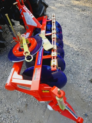 คูโบต้า L4708SP 4 WD ดันดินหน้าใหม่ ตัดหญ้าใหม่ 475000 บาท..จัดส่งฟรี..0856511968