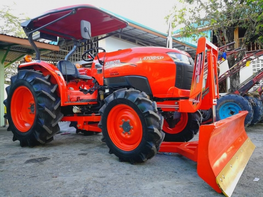 คูโบต้า L4708SP 4 WD ดันดินหน้าใหม่ ตัดหญ้าใหม่ 475000 บาท..จัดส่งฟรี..0856511968