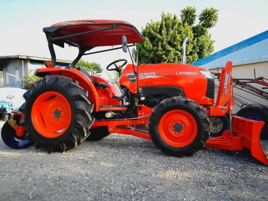 คูโบต้า L4708SP 4 WD ดันดินหน้าใหม่ ตัดหญ้าใหม่ 475000 บาท..จัดส่งฟรี..0856511968