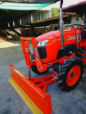 คูโบต้า L4708SP 4 WD ดันดินหน้าใหม่ ตัดหญ้าใหม่ 475000 บาท..จัดส่งฟรี..0856511968