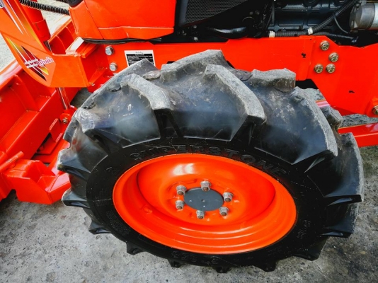 คูโบต้า L4708SP 4 WD ดันดินหน้าใหม่ ตัดหญ้าใหม่ 475000 บาท..จัดส่งฟรี..0856511968