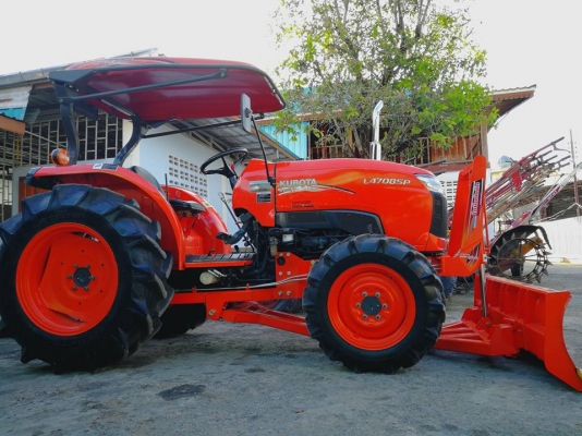 คูโบต้า L4708SP 4 WD ดันดินหน้าใหม่ ตัดหญ้าใหม่ 475000 บาท..จัดส่งฟรี..0856511968