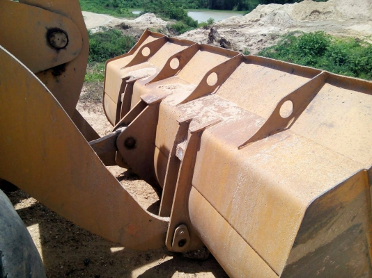 ขายรถตักล้อยางสภาพพร้อมไช้