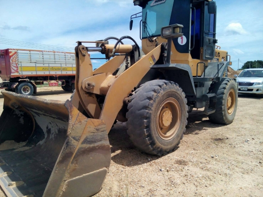 ขายรถตักล้อยางสภาพพร้อมไช้