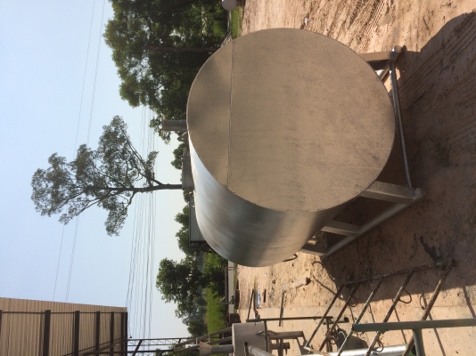 ถัง4700ลิตร+ตู้จ่ายน้ำมัน ถัง4700ลิตร+ตู้จ่ายน้ำมัน