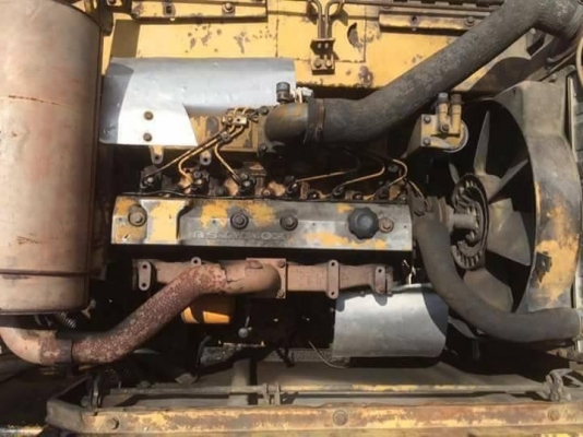 ขาย 325,000  แบคโฮ=หัวเจาะ npk  KOMATSU pc 100-3 เครื่องเดิมดี ปั้มเดิมแรง เอวมีขยับนิดๆ ช่วงล่างดี  รถอยู่ กทม. 090-772-3710 090-772-3708