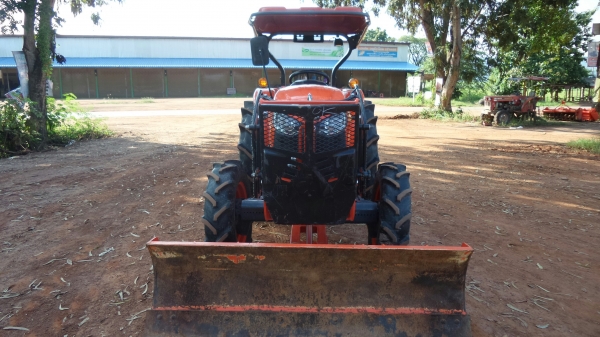 KUBOTA L5018+อุปกรณ์ใบมีดหน้า+ผาน