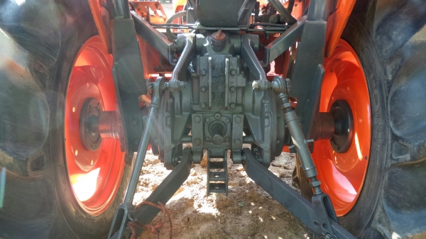 KUBOTA L3408+อุปกรณ์ใบมีดหน้า+ผาน