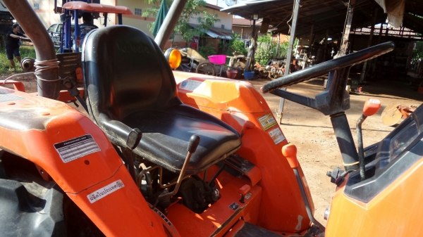 KUBOTA L3408+อุปกรณ์ใบมีดหน้า+ผาน KUBOTA L3408+อุปกรณ์ใบมีดหน้า+ผาน