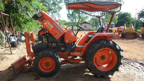 KUBOTA L3408+อุปกรณ์ใบมีดหน้า+ผาน KUBOTA L3408+อุปกรณ์ใบมีดหน้า+ผาน