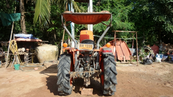 KUBOTA L3408+อุปกรณ์ใบมีดหน้า+ผาน