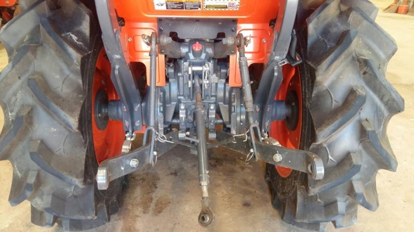 ขายรถแทรกเตอร์ มือสอง