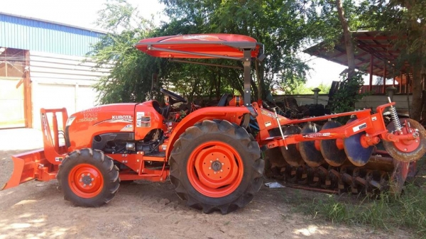 ขายรถแทรกเตอร์ มือสอง