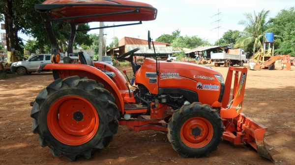 KUBOTA L3608SP+อุปกรณ์ใบมีดหน้า+ผาน