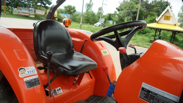 KUBOTA L4708SP+อุปกรณ์ใบมีดหน้า+ผาน