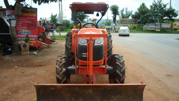 KUBOTA L4708SP+อุปกรณ์ใบมีดหน้า+ผาน