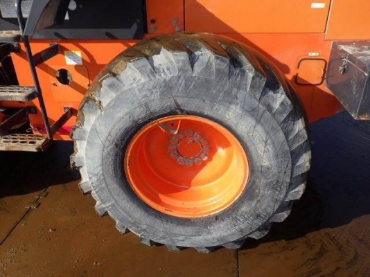 ขายรถตัก HITACHI LX80-7 ขนาดเทียบเท่า TCM L16 เครื่อง ISUZU เกียร์ ปั้ม สมบูรณ์พร้อมใช้ครับ ติดต่อ 063-9316985 ID LINE : 0639316985 ครับ