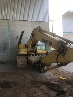 ขายดาวน์!!! รถแมคโคร โคมัสสุ PC200-7  8000 ชม.(ขายดาวน์ 600,000.- ติดงวด 1,390,000.-)