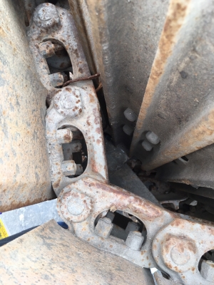 sk60 kobelko โซ่พร้อมแผ่นเก่านอก